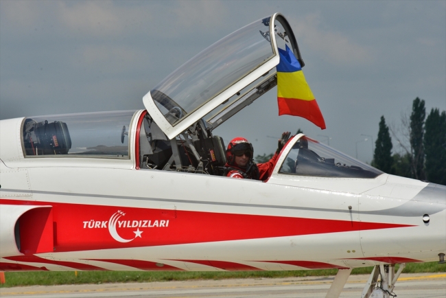 Türk Yıldızları Bükreş semalarında