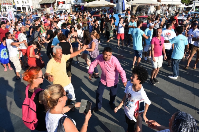 'Murat 124' tutkunları 'Engelsiz Yaz Festivali'nde buluştu