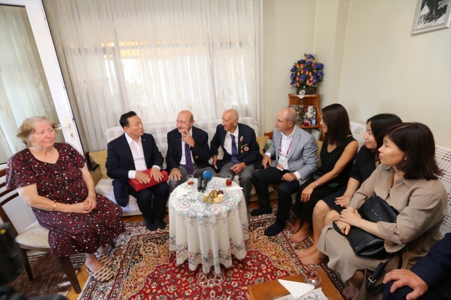 Güney Kore heyeti, Kore gazilerini ziyaret etti