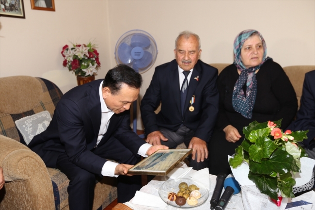 Güney Kore heyeti, Kore gazilerini ziyaret etti