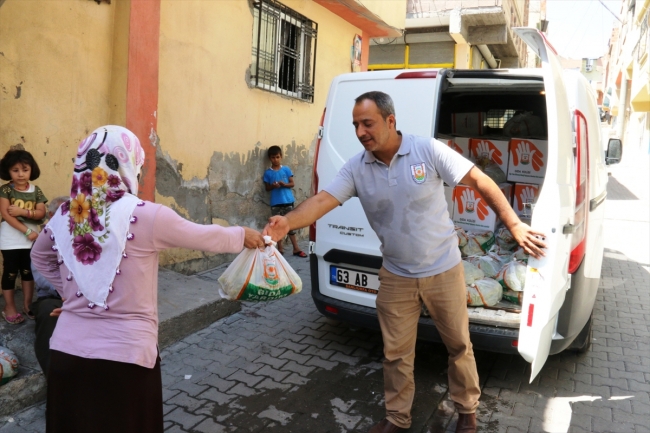 Şanlıurfa'da ihtiyaç sahiplerine organik meyve yardımı