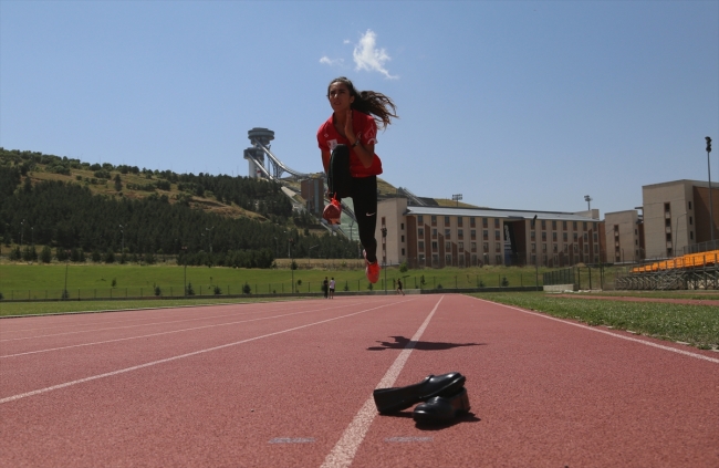 Kara lastiklerle başlayan yolculuğunda sıra altın madalyada