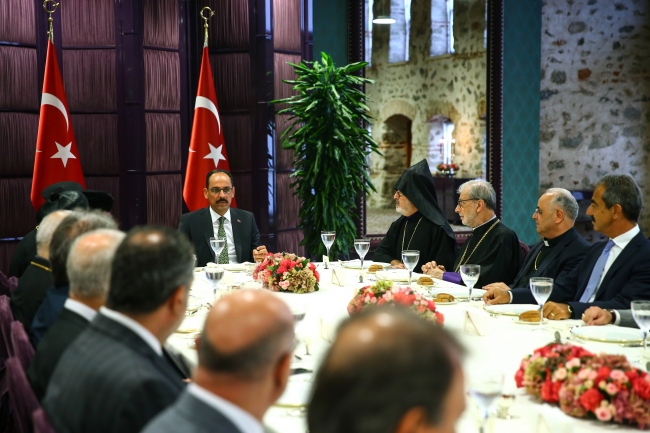 Cumhurbaşkanlığı Sözcüsü Kalın, azınlık cemaatlerinin temsilcileriyle buluştu