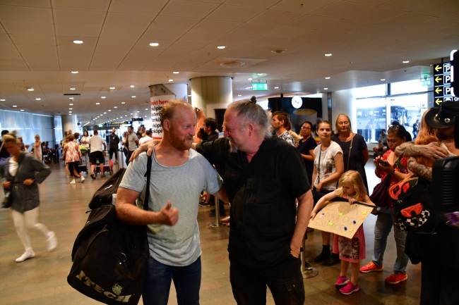 Gözaltına alınan İsveçli aktivist İsrail'in yaptığı işkenceyi anlattı