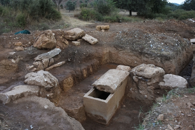Euromos'ta Roma ve Helenistik döneme ait mezarlar bulundu