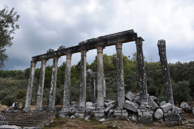 Euromos'ta Roma ve Helenistik döneme ait mezarlar bulundu