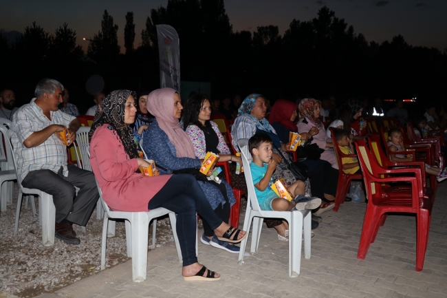 "Köy Sineması" çocuklar için perde açıyor