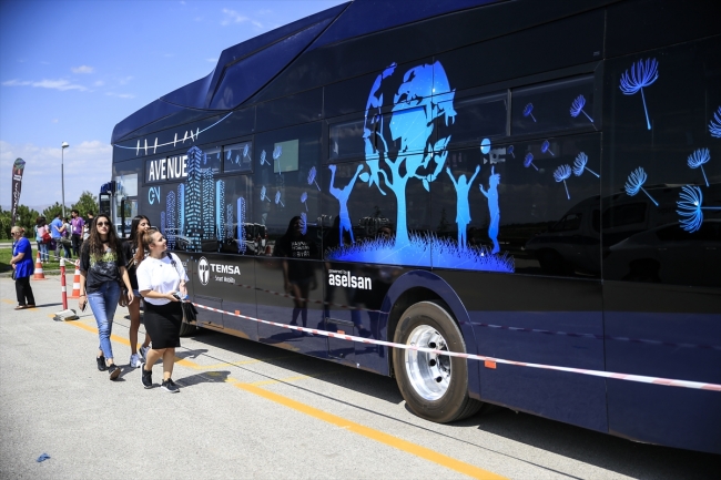 Türkiye'nin ilk elektrikli otobüsü Hacettepe'de hizmet verecek