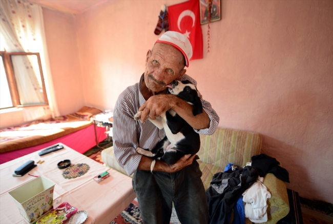 'Garip dayı'nın yalnızlığı 'Öksüz' ile son buldu