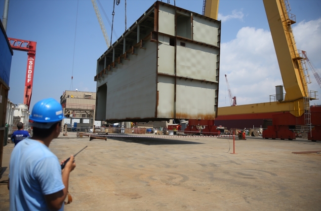 Tersane işçileri 4 mevsim işinin başında