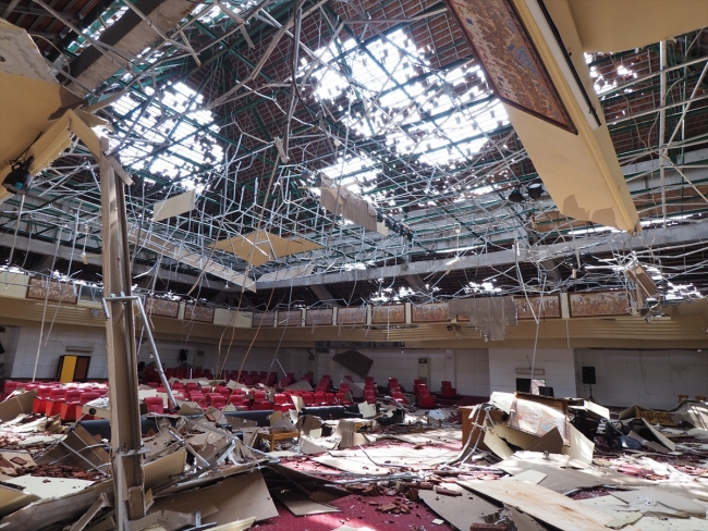 Endonezya depreminde hayatını kaybedenlerin sayısı yükseliyor