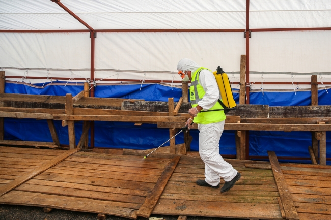 Doğu Anadolu'dan batı illerine kurbanlık sevkiyatı başladı