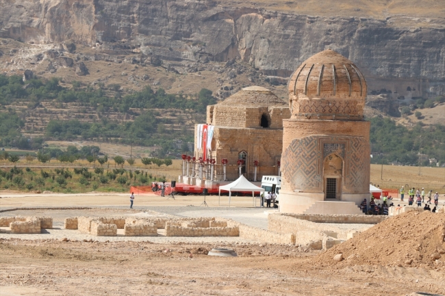 Tarihi Artuklu Hamamı yeni yerine taşındı