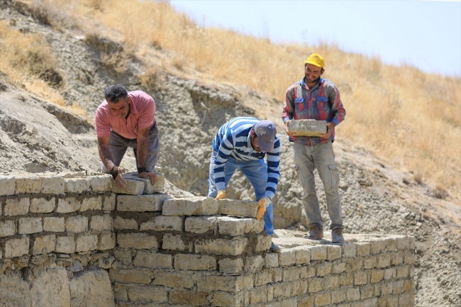 Van Çavuştepe Kalesi'nde restorasyon çalışmaları başlatıldı