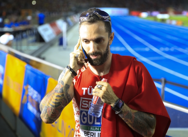 Cumhurbaşkanı Erdoğan'dan milli atlet Guliyev'e tebrik