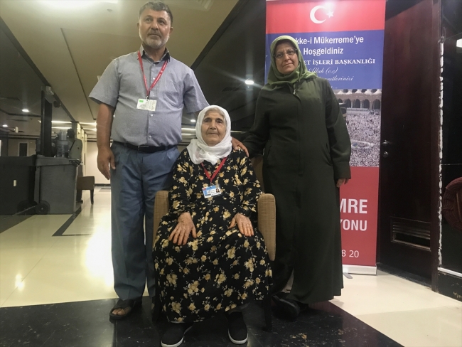 Türkiye'nin en yaşlı hacı adayı kutsal topraklarda