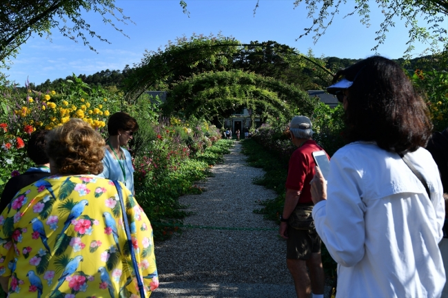 Fransız ressam Monet'nin ilham bahçesine yoğun ilgi