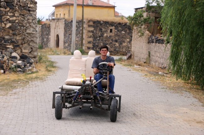 Lise mezunu Ali Özdemir kendi arabasını yaptı