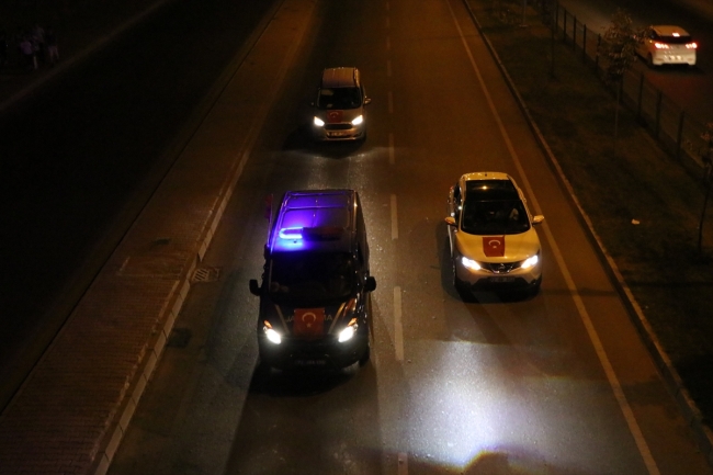 Şehit çocuğuna sürpriz doğum günü kutlaması