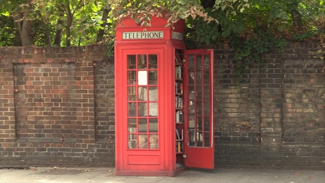 İngiltere'nin ikonik kırmızı telefon kulübelerinin alternatif kullanımları