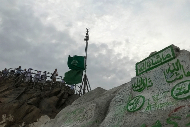 İlk emrin indiği Hira Mağarası'na yoğun ilgi