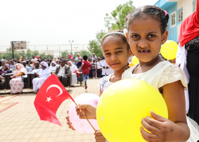 Sudan'da FETÖ'den alınan okulların açılışı yapıldı