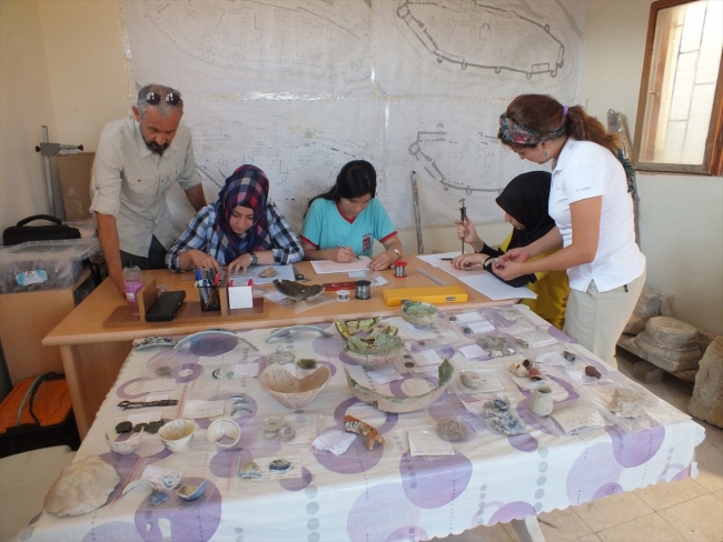 Tarihi Silifke Kalesi turizme kazandırılıyor