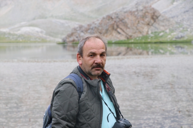 Bolkar Dağları'nda yaşayan Toros kurbağası ilgi odağı oldu