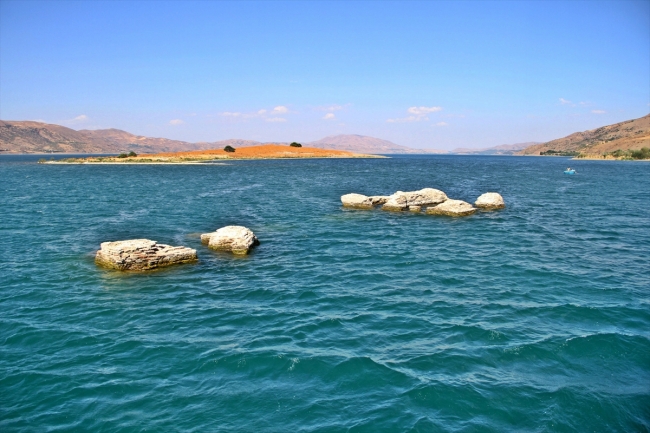 Su altındaki tarihi zenginlik: Elazığ Batık Şehir