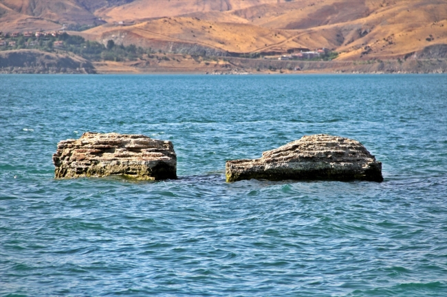 Su altındaki tarihi zenginlik: Elazığ Batık Şehir