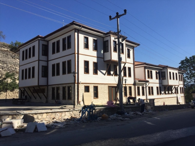 Safranbolu'nun tarihi dokusuna uygun itfaiye binası