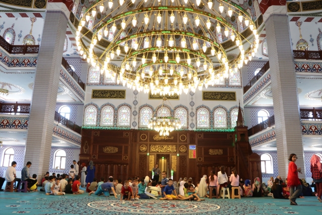 Batman'da kur'an kursu öğrencileri bilgilerini yarıştırdı