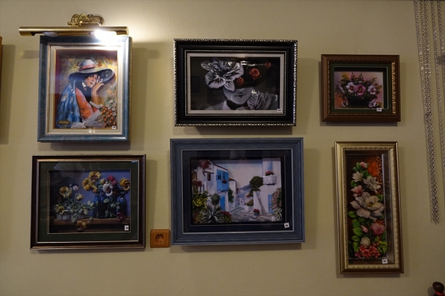 Balıkesir'de kağıt rölyef çalışmaları beğeniye sunuldu