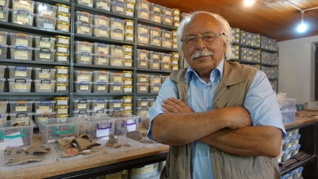 Yarım asırdır tarihi kalıntılar üzerinde çalışıyor