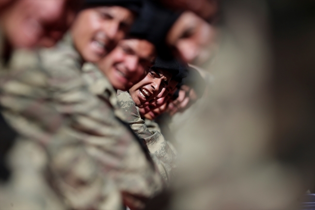 Zırhlı Birlikler'de yemin töreni