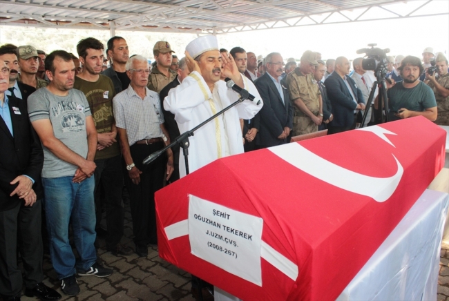 Adıyaman şehitleri toprağa verildi