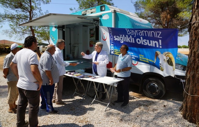 İzmir'de kurban pazarlarına 'sağlıklı yaşam standı'
