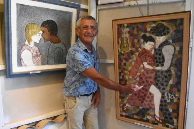 Toplu iğneleri sanata dönüştürüyor