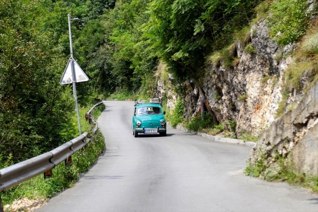 Günümüzün Evliya Çelebisi yoldaşı Fiço'yla dünyayı turluyor