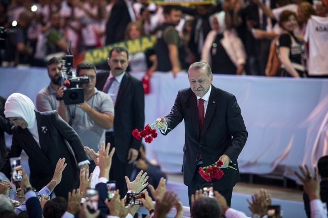 AK Parti 6. Olağan Büyük Kongresi başladı