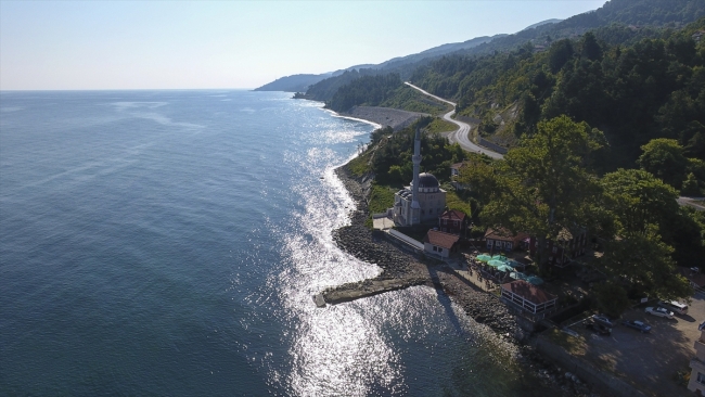 Karadeniz'in koyları ziyaretçilerini bekliyor