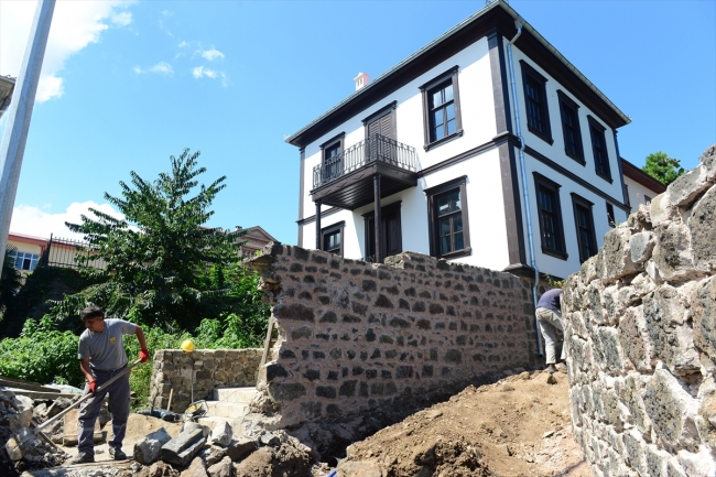 Giresun Zeytinlik'teki tarihi evlerin restorasyonunda sona yaklaşıldı