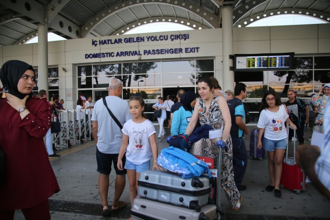 Antalya'ya bayramda turist akını