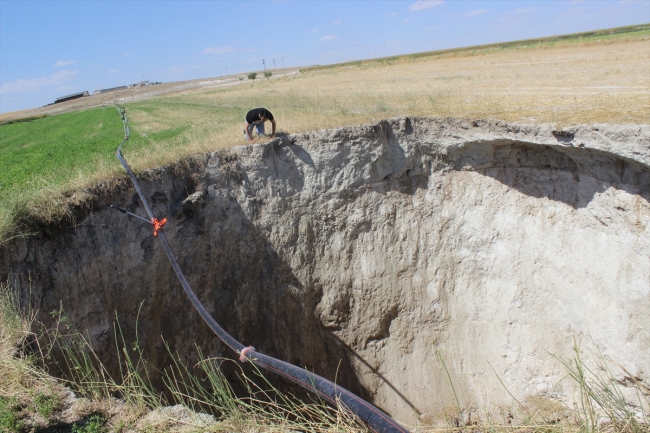 Konya Karapınar'da 2 yeni obruk oluştu