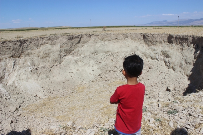 Konya Karapınar'da 2 yeni obruk oluştu