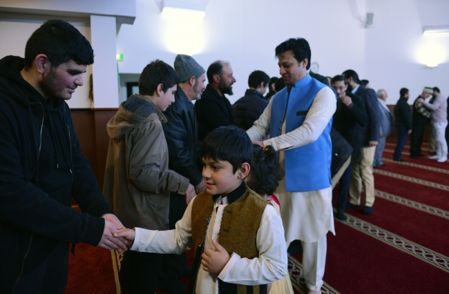 İslam dünyası bayram namazında buluştu