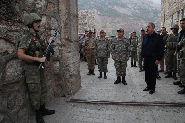 Bakan Akar: Önümüzdeki günlerde terörü mutlaka sona erdireceğiz