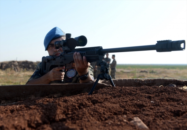 "Sınır Kartalları" bayrama görev başında girdi