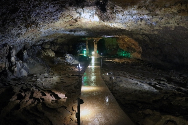 İncesu Mağarası her yıl binlerce ziyaretçiyi ağırlıyor