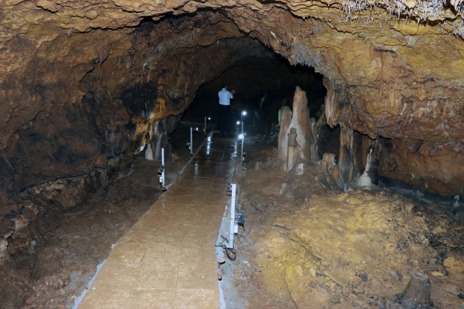İncesu Mağarası her yıl binlerce ziyaretçiyi ağırlıyor